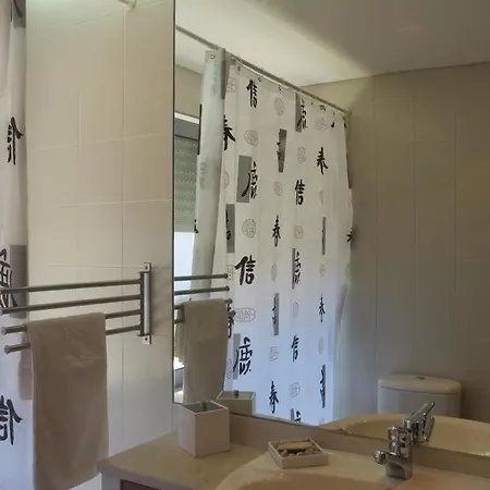 Sleeps 8 Pool Air Con Wifi * 세심브라