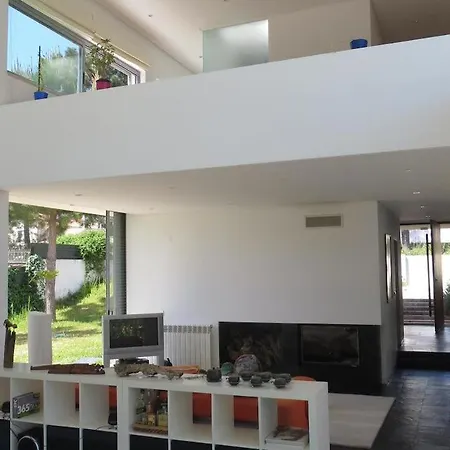 Sleeps 8 Pool Air Con Wifi 빌라