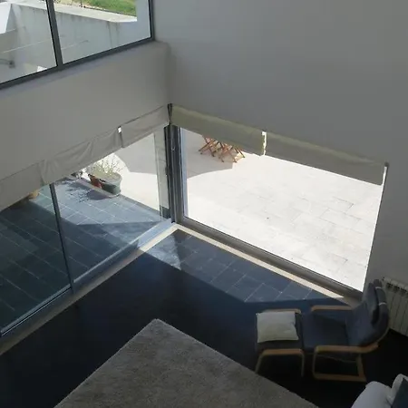 Sleeps 8 Pool Air Con Wifi *